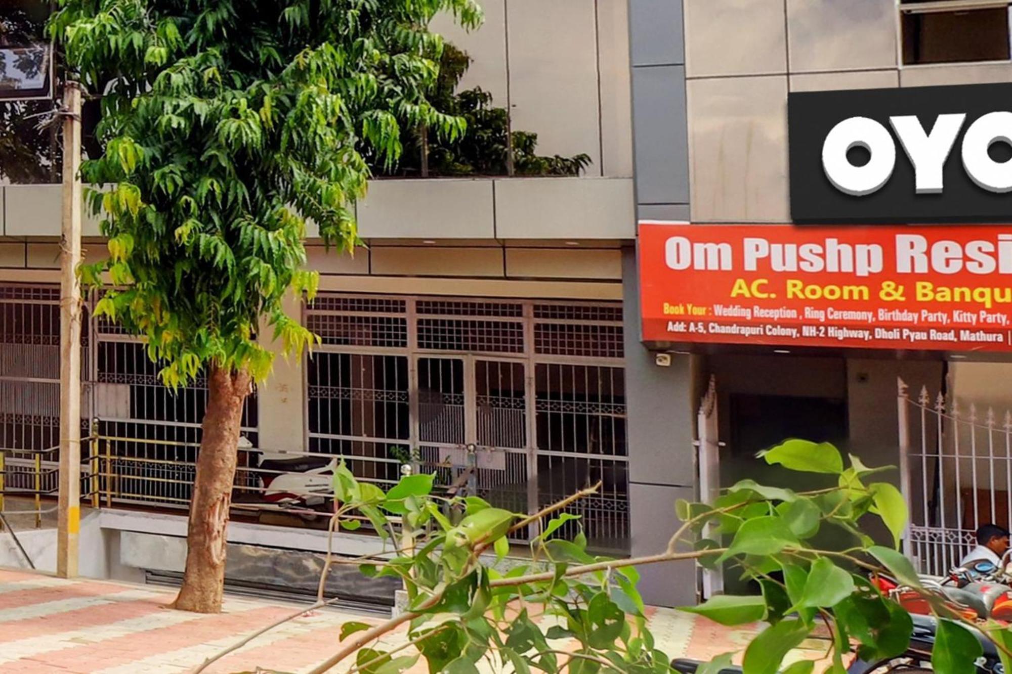Hotel O Om Pushp Residency Mathura Exteriör bild